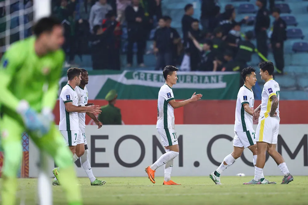 Bắc Kinh Quốc An sớm mở tỉ số trong hiệp 1